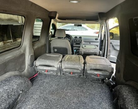 Синий Фольксваген Кадди, объемом двигателя 1.6 л и пробегом 252 тыс. км за 9000 $, фото 12 на Automoto.ua