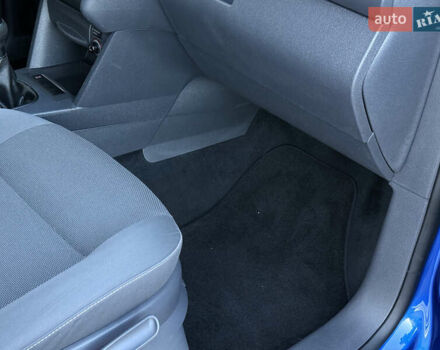 Синий Фольксваген Кадди, объемом двигателя 0 л и пробегом 246 тыс. км за 10850 $, фото 79 на Automoto.ua