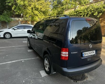 Синий Фольксваген Кадди, объемом двигателя 1.6 л и пробегом 252 тыс. км за 9000 $, фото 3 на Automoto.ua