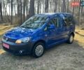 Синий Фольксваген Кадди, объемом двигателя 1.6 л и пробегом 285 тыс. км за 11200 $, фото 2 на Automoto.ua