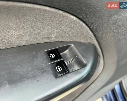 Синий Фольксваген Кадди, объемом двигателя 2 л и пробегом 275 тыс. км за 12590 $, фото 15 на Automoto.ua