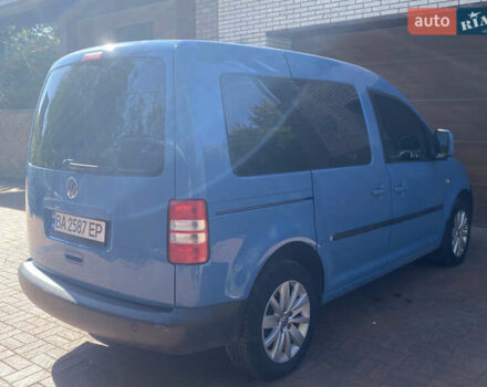 Синий Фольксваген Кадди, объемом двигателя 1.6 л и пробегом 286 тыс. км за 9600 $, фото 4 на Automoto.ua