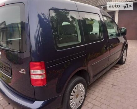 Синий Фольксваген Кадди, объемом двигателя 1.6 л и пробегом 250 тыс. км за 9200 $, фото 4 на Automoto.ua