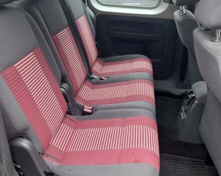 Синий Фольксваген Кадди, объемом двигателя 1.6 л и пробегом 250 тыс. км за 9200 $, фото 13 на Automoto.ua