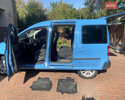 Синий Фольксваген Кадди, объемом двигателя 1.6 л и пробегом 286 тыс. км за 9600 $, фото 7 на Automoto.ua