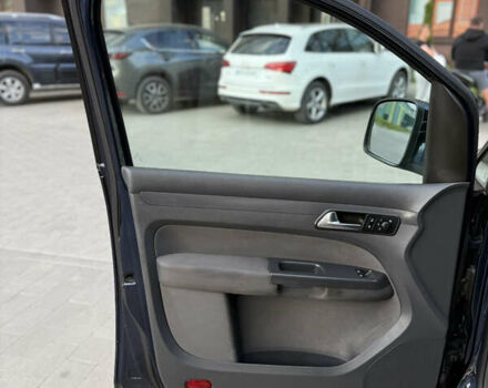 Синий Фольксваген Кадди, объемом двигателя 1.6 л и пробегом 183 тыс. км за 12499 $, фото 11 на Automoto.ua