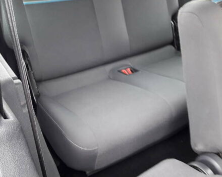 Синий Фольксваген Кадди, объемом двигателя 1.6 л и пробегом 270 тыс. км за 11400 $, фото 11 на Automoto.ua