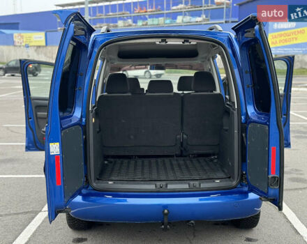 Синій Фольксваген Кадді, об'ємом двигуна 1.6 л та пробігом 251 тис. км за 12000 $, фото 21 на Automoto.ua