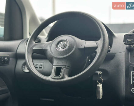 Фольксваген Кадди 2014 в Луцке на Automoto.ua Синий Фольксваген Кадди, объемом двигателя 1.6 л и пробегом 237 тыс. км за 12450 $, фото 33 на Automoto.ua