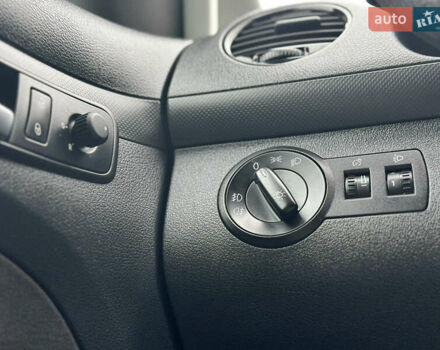 Фольксваген Кадди 2014 в Луцке на Automoto.ua Синий Фольксваген Кадди, объемом двигателя 1.6 л и пробегом 237 тыс. км за 12450 $, фото 37 на Automoto.ua