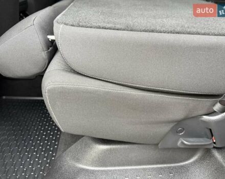 Синій Фольксваген Кадді, об'ємом двигуна 2 л та пробігом 239 тис. км за 16750 $, фото 99 на Automoto.ua