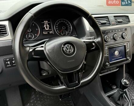 Синій Фольксваген Кадді, об'ємом двигуна 2 л та пробігом 239 тис. км за 16750 $, фото 48 на Automoto.ua