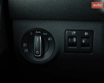 Синий Фольксваген Кадди, объемом двигателя 2 л и пробегом 257 тыс. км за 18800 $, фото 42 на Automoto.ua