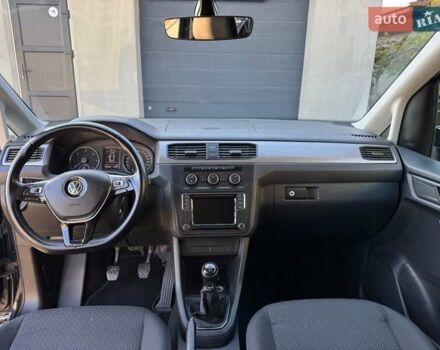 Синий Фольксваген Кадди, объемом двигателя 1.97 л и пробегом 259 тыс. км за 16200 $, фото 14 на Automoto.ua