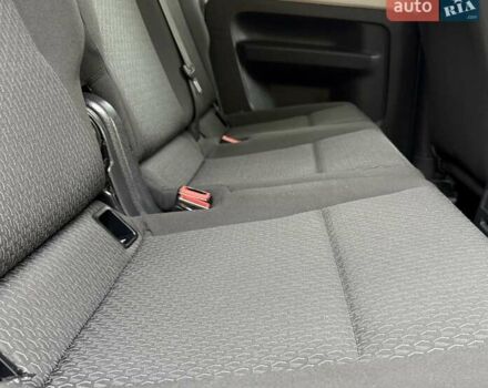 Синій Фольксваген Кадді, об'ємом двигуна 2 л та пробігом 239 тис. км за 16750 $, фото 109 на Automoto.ua