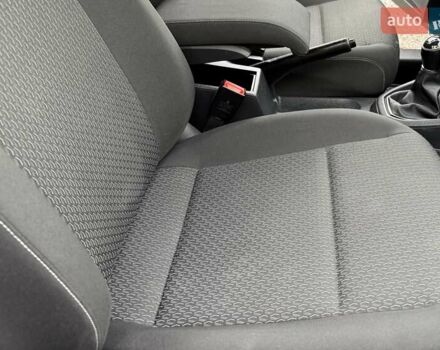 Синій Фольксваген Кадді, об'ємом двигуна 2 л та пробігом 239 тис. км за 16750 $, фото 58 на Automoto.ua