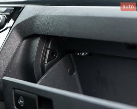 Синий Фольксваген Кадди, объемом двигателя 2 л и пробегом 257 тыс. км за 18800 $, фото 65 на Automoto.ua