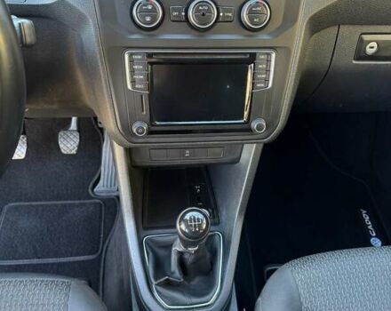 Синий Фольксваген Кадди, объемом двигателя 1.97 л и пробегом 259 тыс. км за 16200 $, фото 15 на Automoto.ua