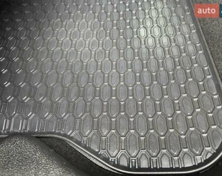 Синій Фольксваген Кадді, об'ємом двигуна 2 л та пробігом 239 тис. км за 16750 $, фото 95 на Automoto.ua