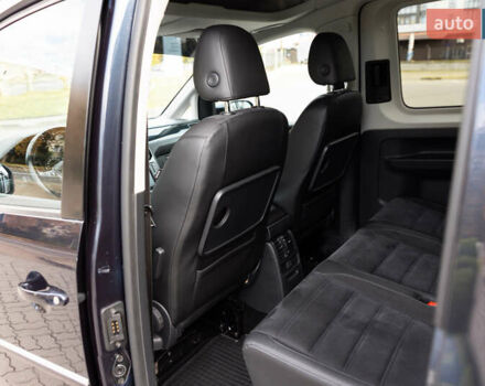 Синий Фольксваген Кадди, объемом двигателя 2 л и пробегом 257 тыс. км за 18800 $, фото 71 на Automoto.ua