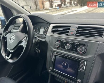 Синий Фольксваген Кадди, объемом двигателя 2 л и пробегом 259 тыс. км за 17700 $, фото 4 на Automoto.ua