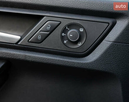 Синий Фольксваген Кадди, объемом двигателя 2 л и пробегом 257 тыс. км за 18800 $, фото 22 на Automoto.ua