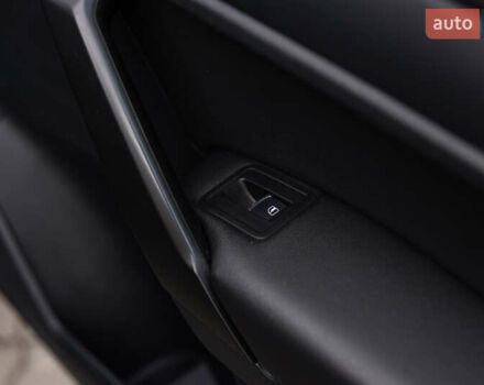 Синий Фольксваген Кадди, объемом двигателя 2 л и пробегом 257 тыс. км за 18800 $, фото 63 на Automoto.ua