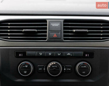 Синий Фольксваген Кадди, объемом двигателя 2 л и пробегом 203 тыс. км за 17300 $, фото 35 на Automoto.ua