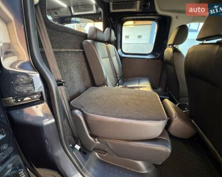 Синий Фольксваген Кадди, объемом двигателя 2 л и пробегом 158 тыс. км за 18900 $, фото 29 на Automoto.ua