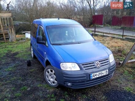 Синий Фольксваген Кадди, объемом двигателя 2 л и пробегом 300 тыс. км за 4000 $, фото 1 на Automoto.ua