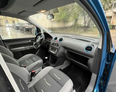 Синий Фольксваген Кадди, объемом двигателя 1.6 л и пробегом 215 тыс. км за 7300 $, фото 1 на Automoto.ua