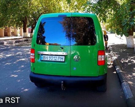 Зелений Фольксваген Кадді, об'ємом двигуна 2 л та пробігом 250 тис. км за 3800 $, фото 3 на Automoto.ua