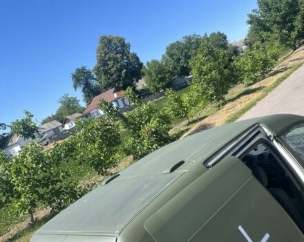 Зеленый Фольксваген Кадди, объемом двигателя 1.9 л и пробегом 300 тыс. км за 2000 $, фото 3 на Automoto.ua