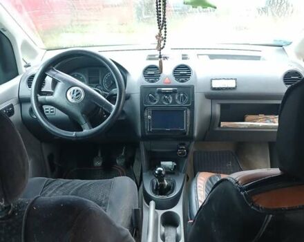 Зеленый Фольксваген Кадди, объемом двигателя 1.97 л и пробегом 320 тыс. км за 4000 $, фото 3 на Automoto.ua