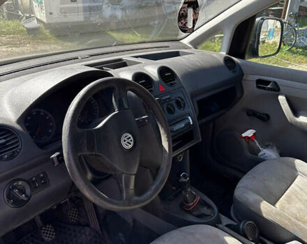 Зеленый Фольксваген Кадди, объемом двигателя 1.39 л и пробегом 250 тыс. км за 3117 $, фото 1 на Automoto.ua