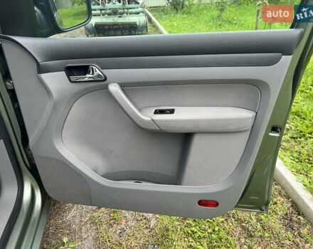 Зеленый Фольксваген Кадди, объемом двигателя 1.6 л и пробегом 285 тыс. км за 5700 $, фото 9 на Automoto.ua