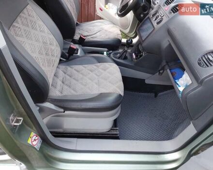 Зеленый Фольксваген Кадди, объемом двигателя 1.9 л и пробегом 185 тыс. км за 8500 $, фото 12 на Automoto.ua