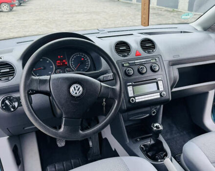 Зеленый Фольксваген Кадди, объемом двигателя 1.9 л и пробегом 313 тыс. км за 9400 $, фото 20 на Automoto.ua