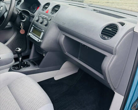 Зеленый Фольксваген Кадди, объемом двигателя 1.9 л и пробегом 313 тыс. км за 9400 $, фото 32 на Automoto.ua