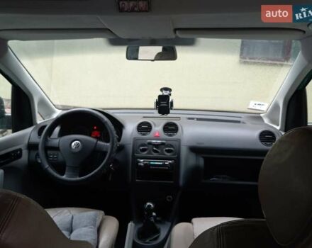 Зелений Фольксваген Кадді, об'ємом двигуна 1.9 л та пробігом 104 тис. км за 8800 $, фото 7 на Automoto.ua