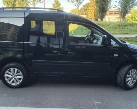 Зеленый Фольксваген Кадди, объемом двигателя 2 л и пробегом 285 тыс. км за 10000 $, фото 3 на Automoto.ua