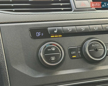 Зелений Фольксваген Кадді, об'ємом двигуна 2 л та пробігом 230 тис. км за 19950 $, фото 41 на Automoto.ua