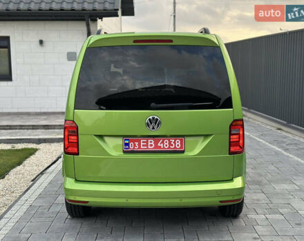 Зелений Фольксваген Кадді, об'ємом двигуна 2 л та пробігом 230 тис. км за 19950 $, фото 6 на Automoto.ua