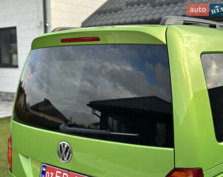 Зелений Фольксваген Кадді, об'ємом двигуна 2 л та пробігом 230 тис. км за 19950 $, фото 27 на Automoto.ua