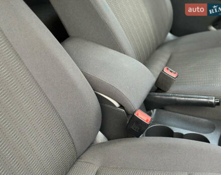 Зелений Фольксваген Кадді, об'ємом двигуна 2 л та пробігом 230 тис. км за 19950 $, фото 50 на Automoto.ua