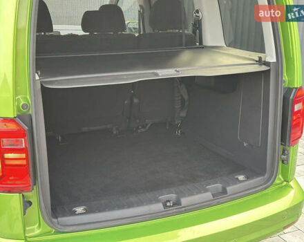 Зелений Фольксваген Кадді, об'ємом двигуна 2 л та пробігом 230 тис. км за 19950 $, фото 23 на Automoto.ua