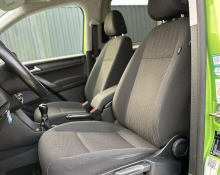 Зелений Фольксваген Кадді, об'ємом двигуна 2 л та пробігом 230 тис. км за 19950 $, фото 46 на Automoto.ua