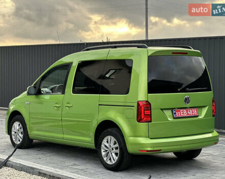 Зелений Фольксваген Кадді, об'ємом двигуна 2 л та пробігом 230 тис. км за 19950 $, фото 10 на Automoto.ua