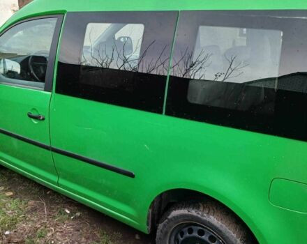 Зеленый Фольксваген Кадди, объемом двигателя 2 л и пробегом 320 тыс. км за 4000 $, фото 1 на Automoto.ua