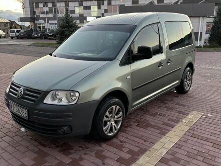 Зеленый Фольксваген Кадди, объемом двигателя 1.9 л и пробегом 459 тыс. км за 3000 $, фото 1 на Automoto.ua